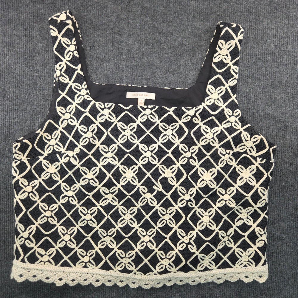Skies Are Blue Crop Top Womens Medium Black White Embroidered Crochet Lace Tank‎